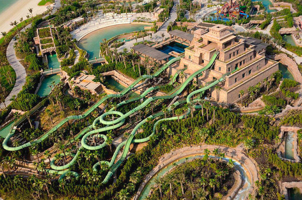 迪拜亚特兰蒂斯棕榈岛度假酒店的水上乐园是白水西部全球5000个项目里的经典明星项目之一。