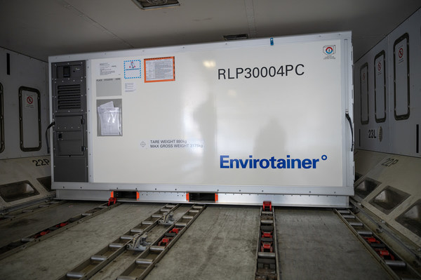 温瑞通Releye® RLP是LD11尺寸的温控集装箱，采用独特的气流技术，可在飞机货舱内实现最大的温度稳定性。