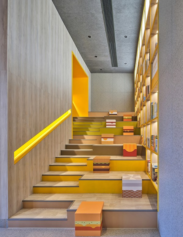 麦当劳“书店+” 儿童阅读体验店