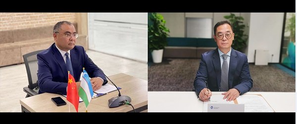 乌兹别克斯坦共和国创新发展部部长伊布洛西姆·阿卜杜拉赫莫诺夫（左）与绿叶生命科学集团董事局主席刘殿波（右）出席“创新疫苗中心”战略合作备忘录签约仪式