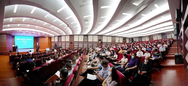 浙江瓜沥举行半年度经济工作暨制造业高质量发展会议