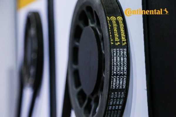 Conti Synchroforce Carbon系列超强型传动带，适用于高加速力和高冲击负载