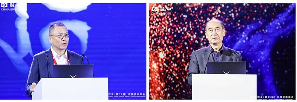 左：朱 闪  融中董事长    右：王忠民  深圳市金融稳定发展研究院理事长、全国社会保障基金理事会原副理事长