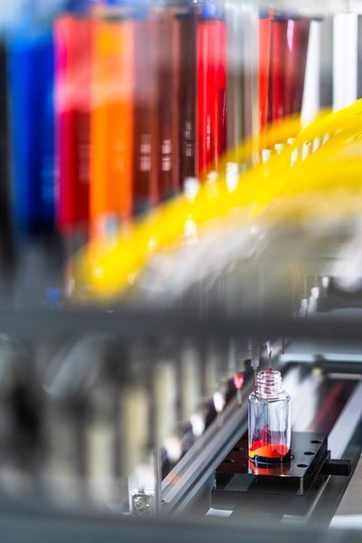 爱茉莉太平洋展示CES 2021创新奖获奖技术_色彩定制唇妆制造智能系统