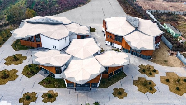 项目整体鸟瞰 © 加拿大木业