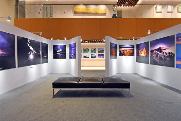 凯华国际中心环保摄影展现场2