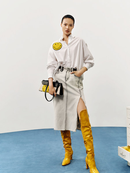 LILY X SMILEY 合作系列上市