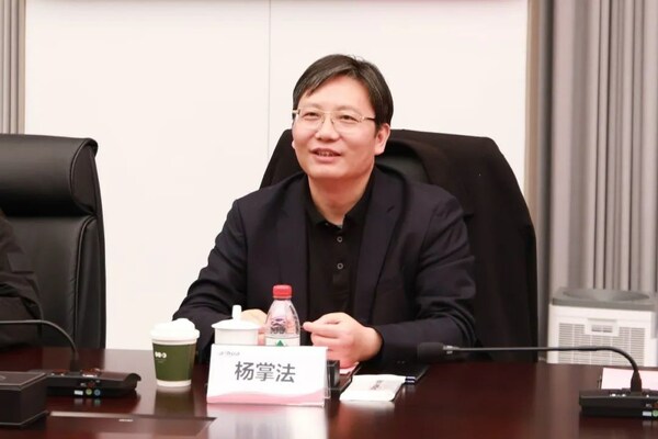 绿城服务董事会主席 杨掌法