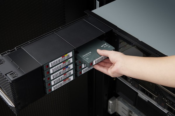 富士胶片（中国）参与安防技术交流百城会 磁存储赋能智慧城市建设